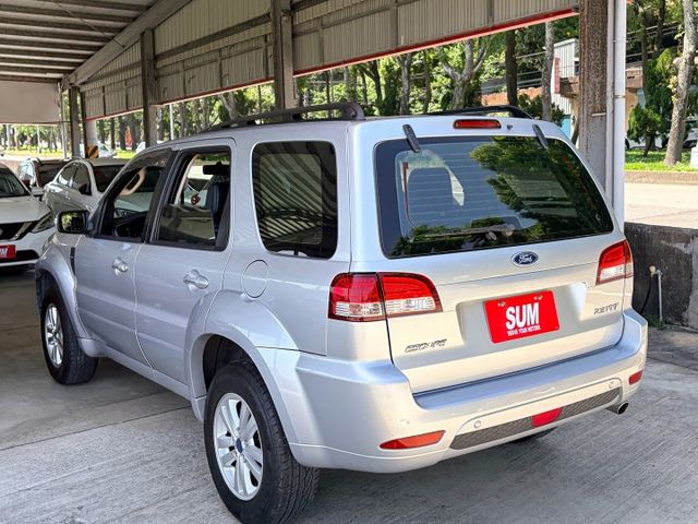 2WD小改款＊自用車＊低里程＊天窗＊定速＊恆溫＊４氣囊＊電折後視鏡＊實車在店＊可全額貸款可換車＊  第4張相片