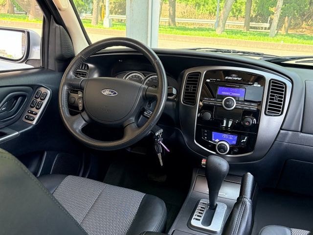 2WD小改款＊自用車＊低里程＊天窗＊定速＊恆溫＊４氣囊＊電折後視鏡＊實車在店＊可全額貸款可換車＊  第10張相片