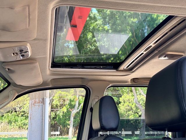 2WD小改款＊自用車＊低里程＊天窗＊定速＊恆溫＊４氣囊＊電折後視鏡＊實車在店＊可全額貸款可換車＊  第16張相片