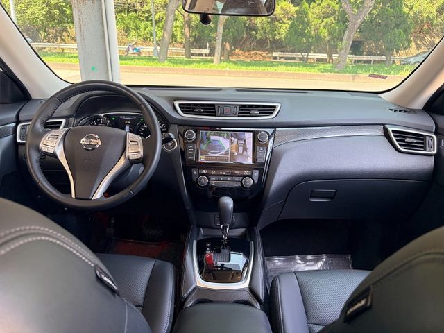 女用一手車＊室內車＊原版件＋認證車＊2WD完美影音版＊３６０環景＊車頂架＊ＩＫＥＹ＊可全額貸款可換車＊  第11張相片