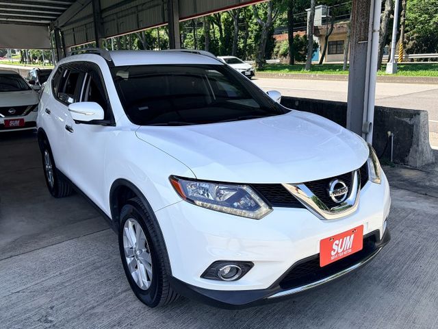 女用一手車＊室內車＊原版件＋認證車＊2WD完美影音版＊３６０環景＊車頂架＊ＩＫＥＹ＊可全額貸款可換車＊  第6張相片
