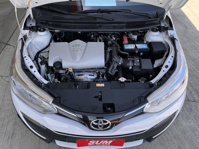 2022年式＊原版件認證車＊新改款國民神車＊７氣囊＊循跡＊自動頭燈＊黑化電動收折後視鏡＊雙色鋁圈＊智聯影音＊可全額貸＊  第7張相片