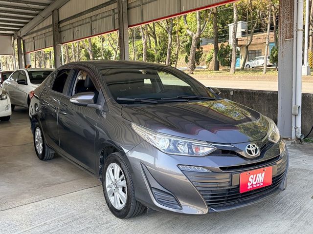 小改款＊精裝特仕版＊自用一手車＊原版件認證＊升級ＬＥＤ頭燈＊CARPLAY＊GARMIN導航＊數位電視＊倒車顯影＊ＨＵＤ  第5張相片