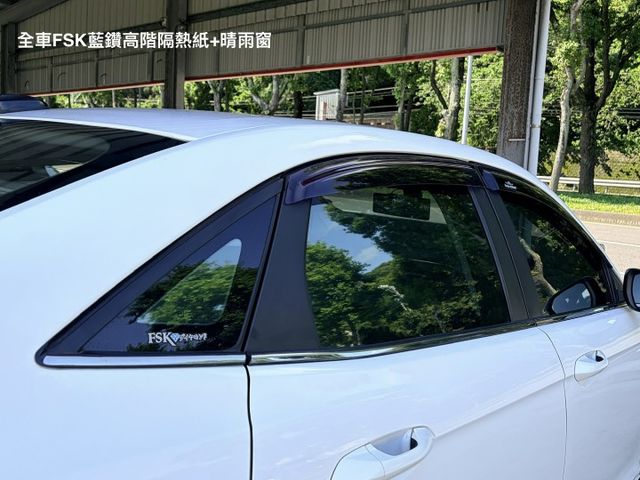 女用一手車＊頂規時尚版＊車庫車＊認證車＊天窗＊導航＊６安＊定速＊實車在店＊可全額貸款可換車＊最安全的小型房車＊網路優惠價  第10張相片