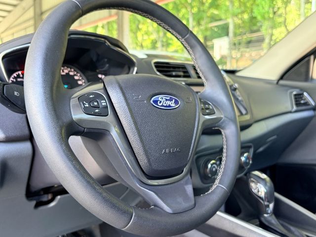 女用一手車＊頂規時尚版＊車庫車＊認證車＊天窗＊導航＊６安＊定速＊實車在店＊可全額貸款可換車＊最安全的小型房車＊網路優惠價  第13張相片