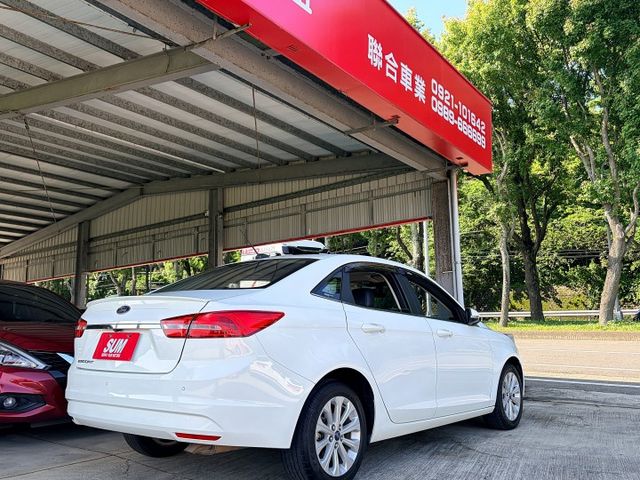 女用一手車＊頂規時尚版＊車庫車＊認證車＊天窗＊導航＊６安＊定速＊實車在店＊可全額貸款可換車＊最安全的小型房車＊網路優惠價  第20張相片