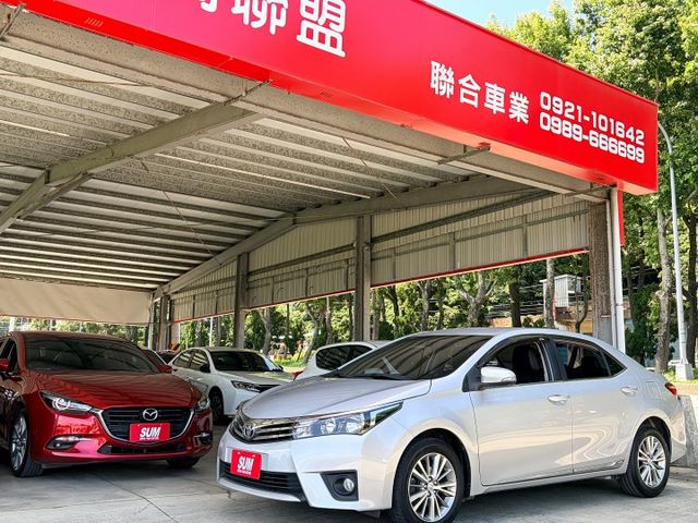 精裝特仕車＊女用一手車＊低里程漂亮車況＊原版件＋認證車＊保證＋保固＊可全額貸款可換車＊導航＊定速＊自動頭燈＊按摩椅＊恆溫  第1張相片
