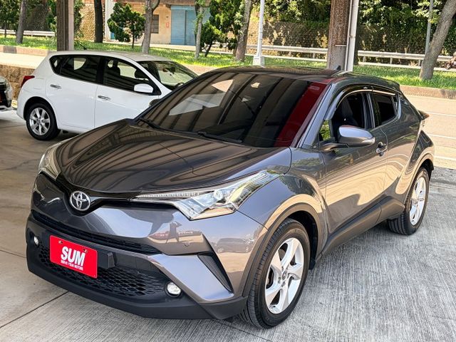 自用一手車＊原廠保養＊原版件認證車＊室內車＊2019年型小改款＊19年領牌＊鋼鐵灰＊LED頭燈＊CARPLAY＊可全額貸  第2張相片