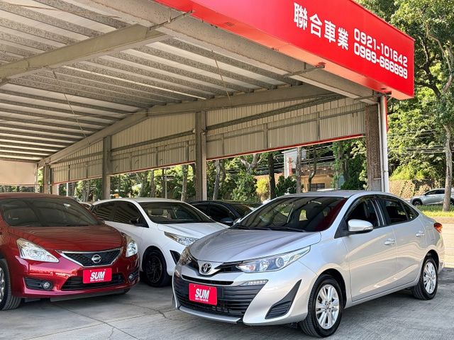 稀有頂級版＊自用一手車＊原廠保養＊原版件＊認證車＊室內車＊定速＊運動模式＊７安＊透氣皮革＊可全額貸款＊極光銀新色＊小改款  第1張相片