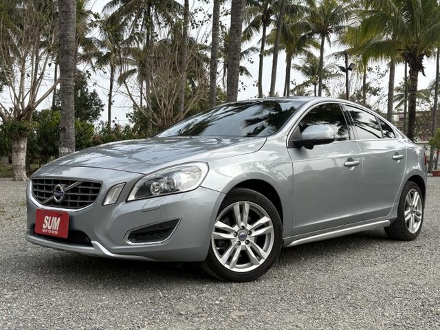 十多萬入手瑞典國寶 VOLVO S60 柴油  目前自駕中  安全 省油 扭力又大 加速感十足  第1張相片