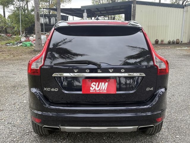 XC60 旗艦版 全景天窗 車道偏移 ACC跟車 換檔快撥  原廠保養  第18張相片