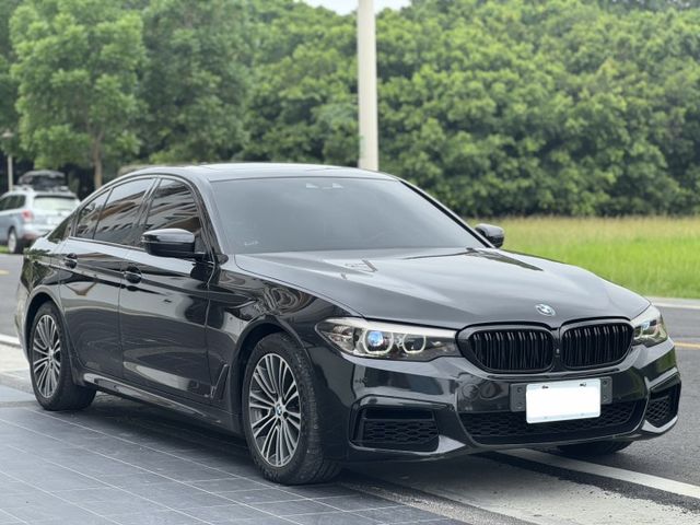530i 僅跑8萬公里 全車原版件 已認證 M版空力套件/MST進氣/二階晶片/四出閥門排氣管/全車黑化  第3張相片