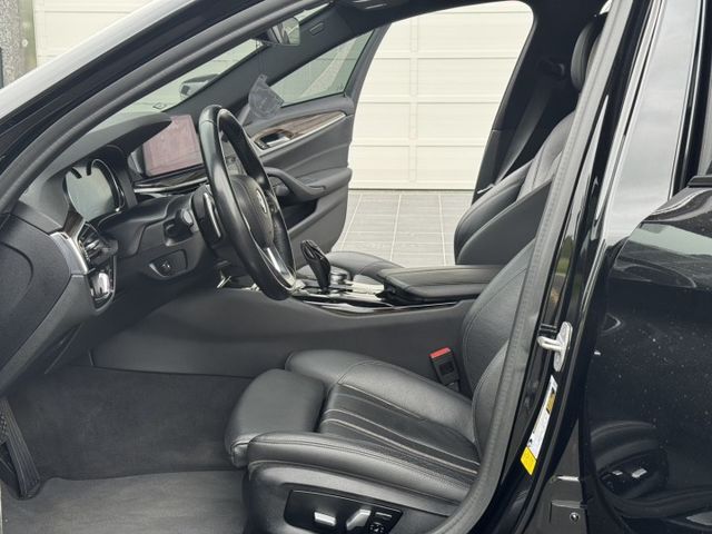530i 僅跑8萬公里 全車原版件 已認證 M版空力套件/MST進氣/二階晶片/四出閥門排氣管/全車黑化  第9張相片