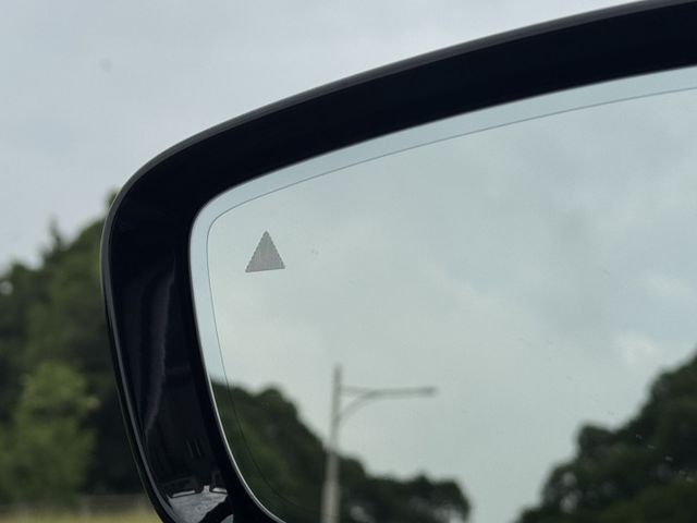 530i 僅跑8萬公里 全車原版件 已認證 M版空力套件/MST進氣/二階晶片/四出閥門排氣管/全車黑化  第18張相片