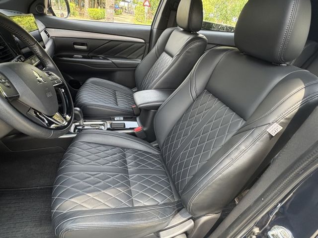 2021 OUTLANDER  防碰撞輔助  ACC跟車 車道偏移 電子手煞 原版件 原廠保養 全新安卓影音  第14張相片