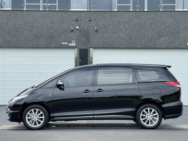 豪華版 全景雙天窗 雙電動滑門 僅跑9.7萬公里 全車原版件 配備滿滿  第6張相片