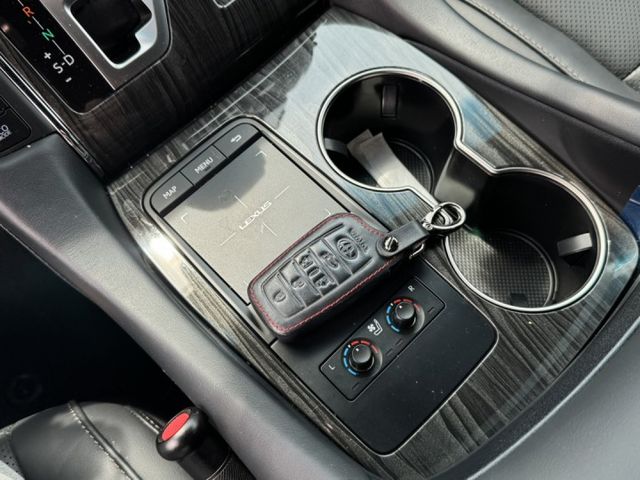 LM300H 七人座 僅跑2.2萬公里 原廠保養 原廠保固中  第15張相片
