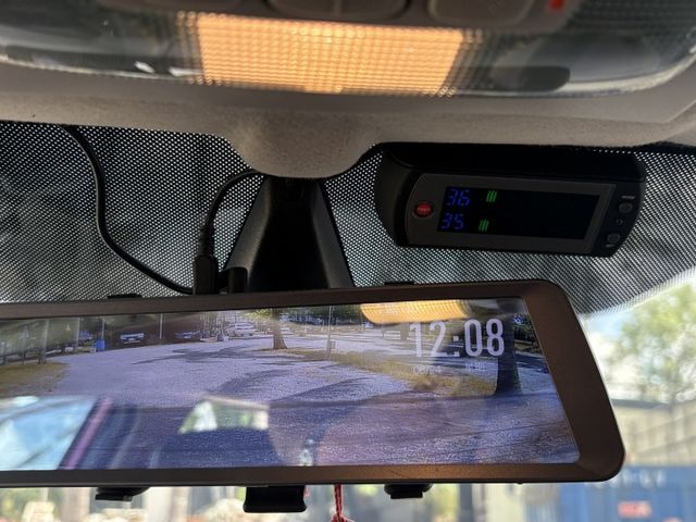 2016 FORD FIESTA 1.0S版 渦輪  恆溫 免鑰匙 原廠保養 原版件 年稅金僅八千多元  第9張相片
