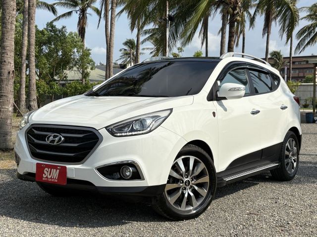 柴油 全景天窗 免鑰匙啟動 定速 陡坡緩降 原版件  第1張相片