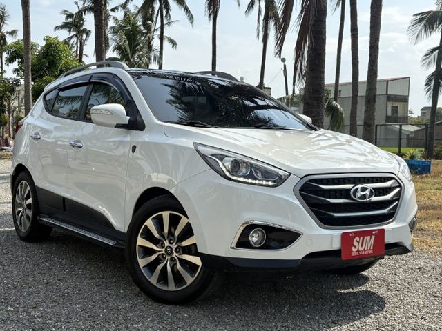 柴油 全景天窗 免鑰匙啟動 定速 陡坡緩降 原版件  第2張相片