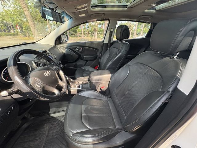 柴油 全景天窗 免鑰匙啟動 定速 陡坡緩降 原版件  第13張相片