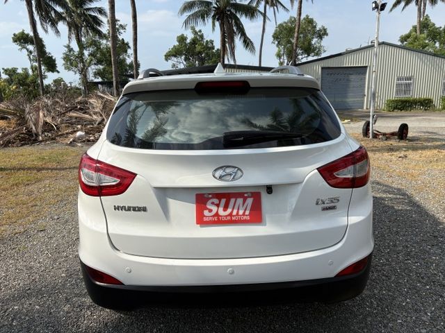 柴油 全景天窗 免鑰匙啟動 定速 陡坡緩降 原版件  第16張相片