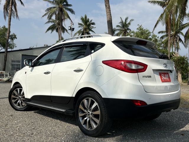 柴油 全景天窗 免鑰匙啟動 定速 陡坡緩降 原版件  第17張相片