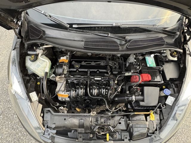 五門代步小車 FORD FIESTA 1.6 安卓影音  第4張相片