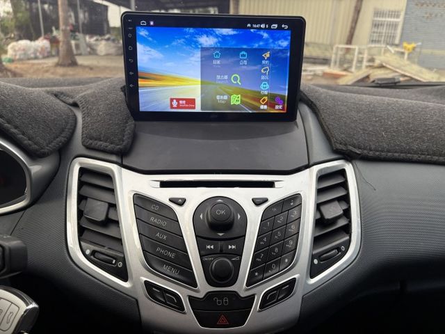 五門代步小車 FORD FIESTA 1.6 安卓影音  第9張相片