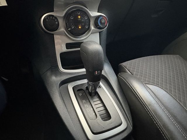 五門代步小車 FORD FIESTA 1.6 安卓影音  第13張相片