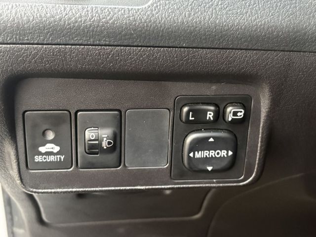 優質代步車 TOYOTA ALTIS 僅跑12萬多 平均年里程不到一萬 可全貸  第4張相片