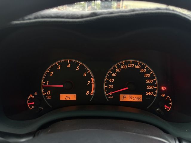 優質代步車 TOYOTA ALTIS 僅跑12萬多 平均年里程不到一萬 可全貸  第5張相片