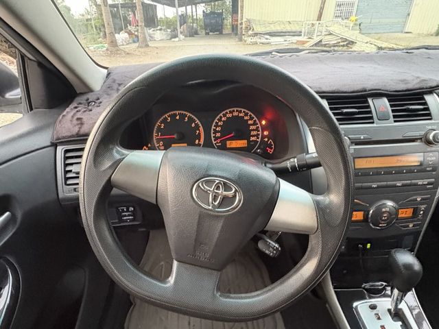 優質代步車 TOYOTA ALTIS 僅跑12萬多 平均年里程不到一萬 可全貸  第6張相片