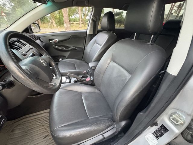 優質代步車 TOYOTA ALTIS 僅跑12萬多 平均年里程不到一萬 可全貸  第10張相片