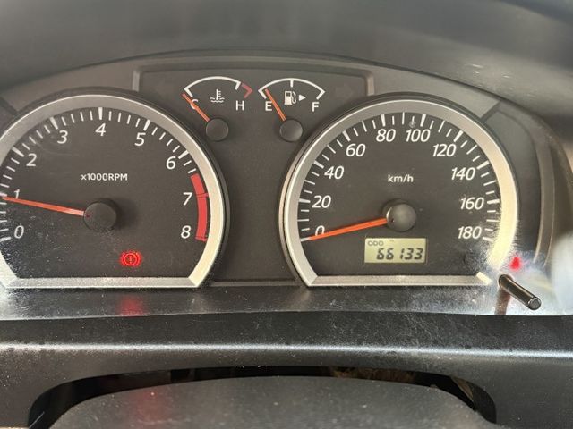 鈴木 吉利 一台進口的小貨車  比菱利大台也比較好坐 一手車 只跑6萬6 原版件 只有載著樓梯在市區穿梭 無惡操  第9張相片