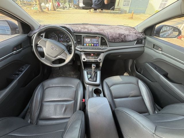 2017年 ELANTRA 僅跑四萬多 影音 原版件 循跡防滑 六安  第11張相片