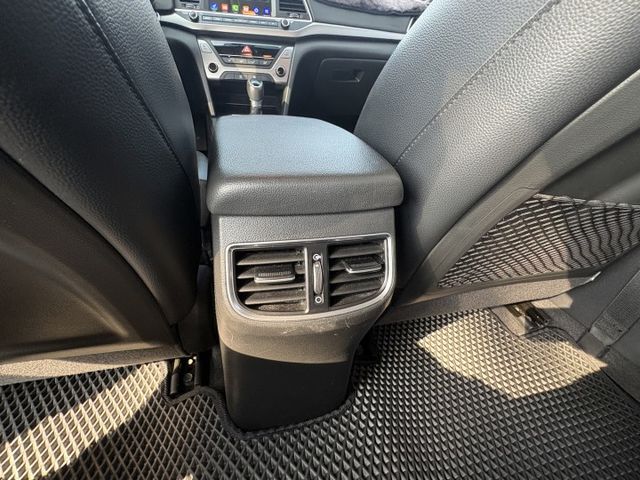 2017年 ELANTRA 僅跑四萬多 影音 原版件 循跡防滑 六安  第13張相片