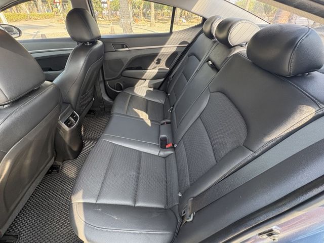 2017年 ELANTRA 僅跑四萬多 影音 原版件 循跡防滑 六安  第14張相片