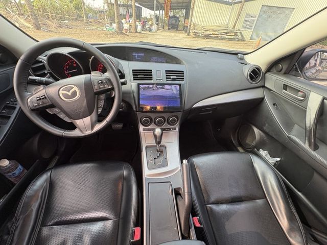 微笑馬三 頂級版 天窗 恆溫 換檔快撥 定速 原鈑件 全車正常 變速箱電磁閥剛換完  第13張相片