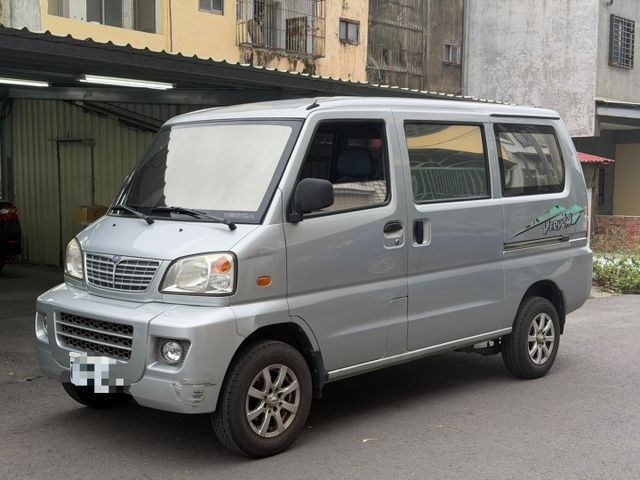 5人做 手排 一手車 僅跑10萬 冷氣冷 車況良好  第1張相片