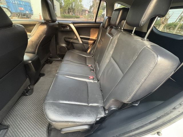 4WD 陡坡緩降 免鑰匙啟動 天窗 電動椅 原鈑件  第16張相片