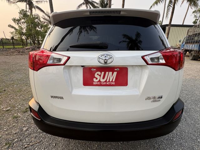 4WD 陡坡緩降 免鑰匙啟動 天窗 電動椅 原鈑件  第18張相片