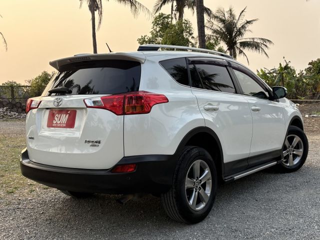 4WD 陡坡緩降 免鑰匙啟動 天窗 電動椅 原鈑件  第20張相片