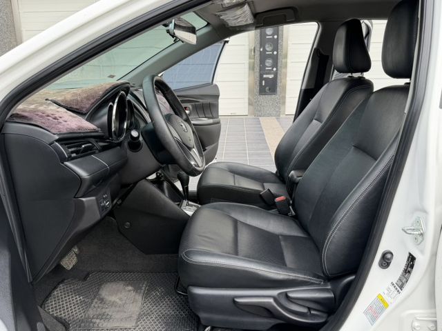 S版 小改7速 僅跑8.9萬公里 原廠保養 全車原版件 IKEY摸門/恆溫空調/盲點偵測  第9張相片