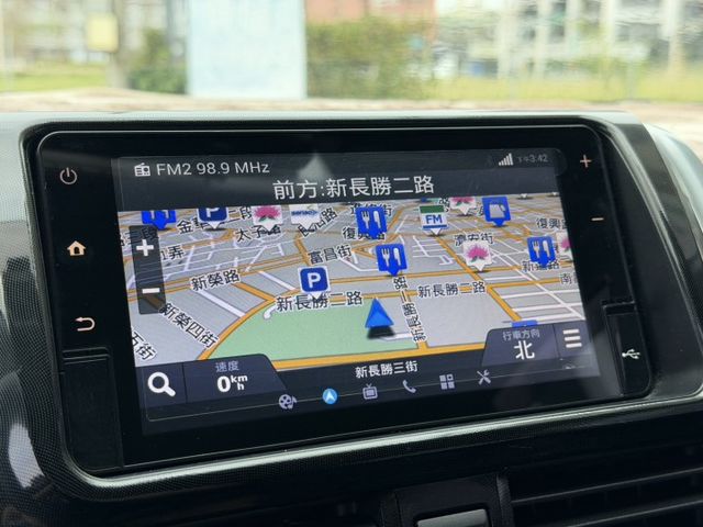 S版 小改7速 僅跑8.9萬公里 原廠保養 全車原版件 IKEY摸門/恆溫空調/盲點偵測  第18張相片