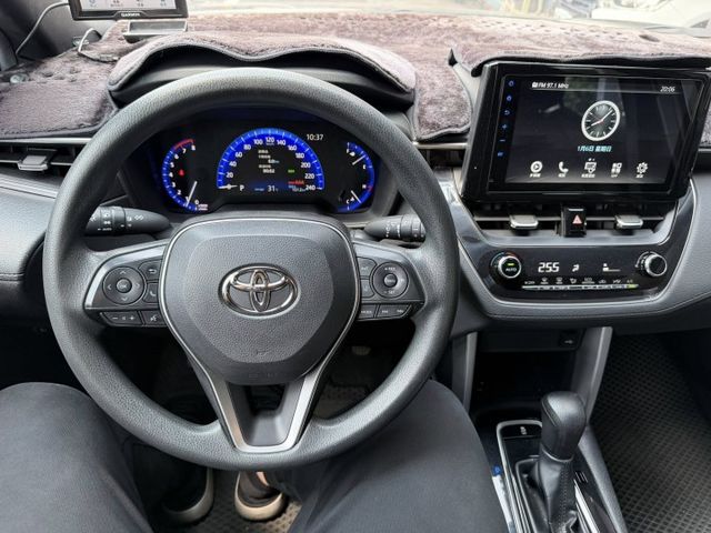 尊爵版 一手車 原版件 認證車 液晶儀表/LED頭燈/360環景/盲點偵測  第4張相片