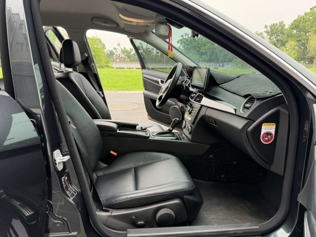 總代理 1.8渦輪 僅跑14萬公里 全車原版件 認證車  第12張相片