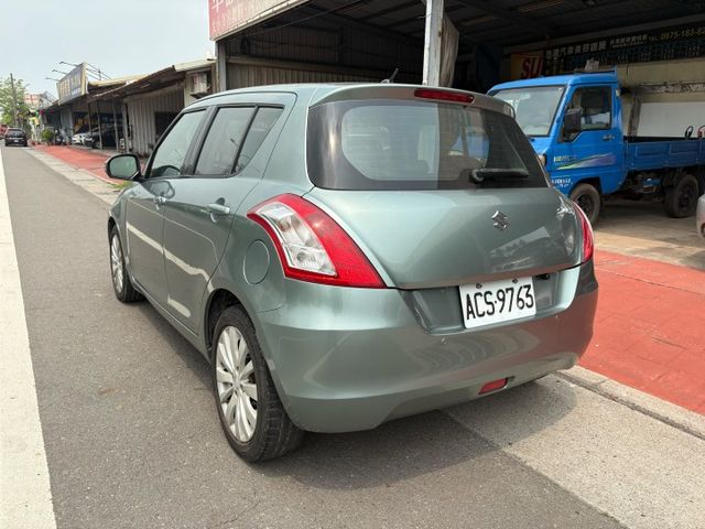 市區代步小車 車況佳  第4張相片