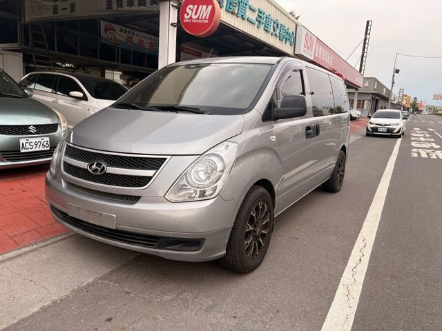 柴油 九人座大商旅 升級17吋輪框  第1張相片