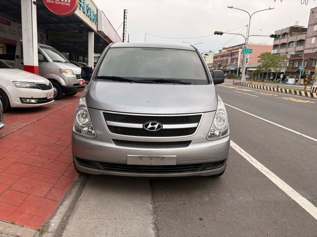 柴油 九人座大商旅 升級17吋輪框  第3張相片